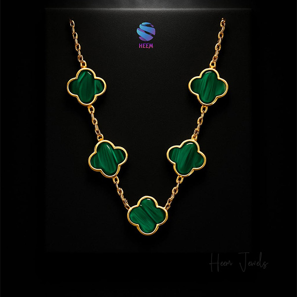 Classic Five-Motif Clover Necklace