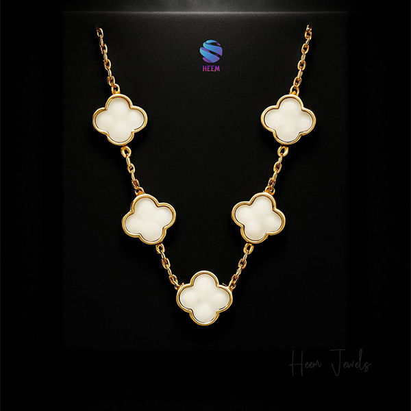 Classic Five-Motif Clover Necklace