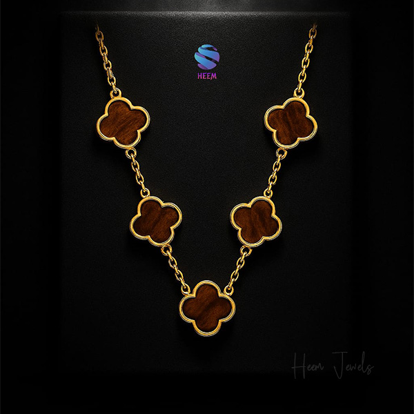 Classic Five-Motif Clover Necklace
