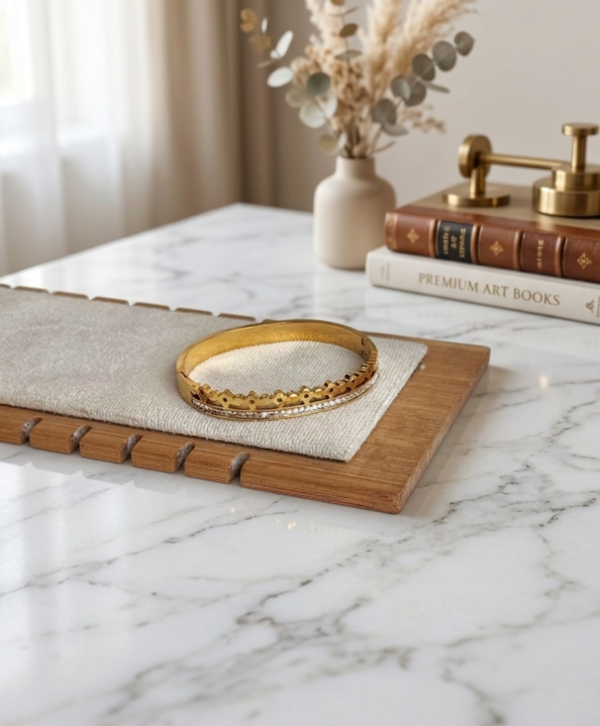Regal Crown & Sparkle Bangle
