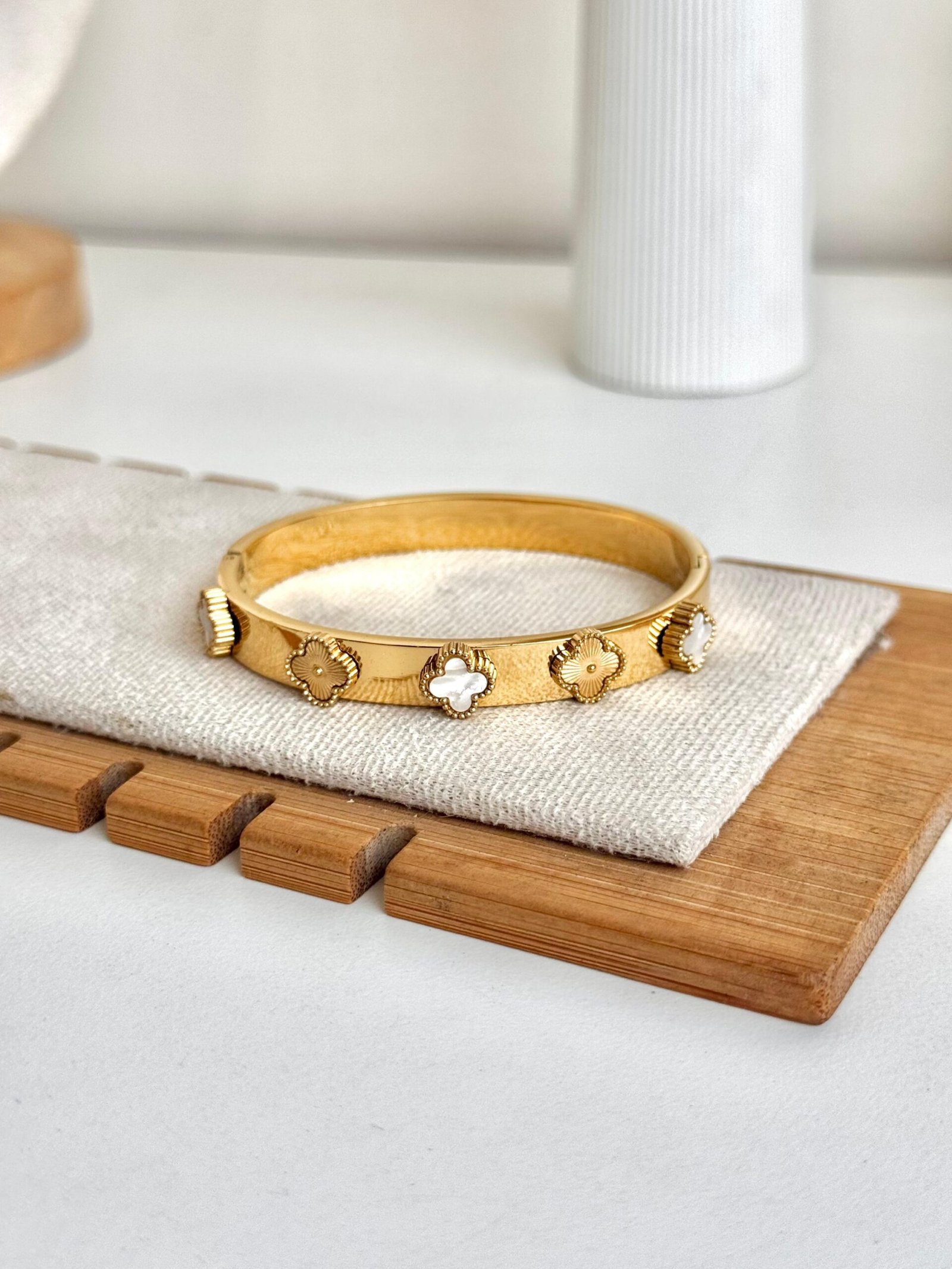 Clover Radiance Bangle